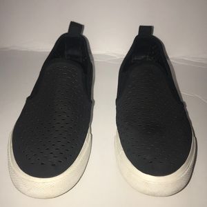 Rue 21 black slip ons (like new, size 8/9)
